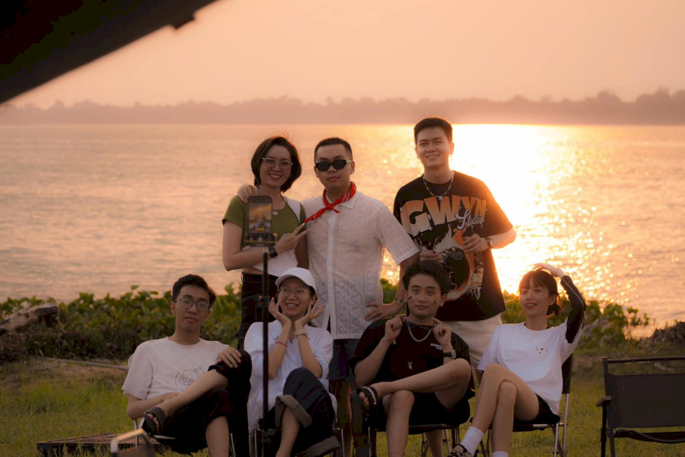 Check-in với ho&agrave;ng h&ocirc;n b&ecirc;n hồ Dầu Tiếng